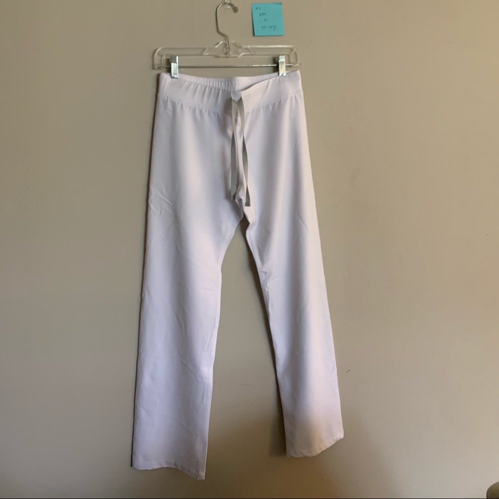 Figs XS Limited White Livingston Basic Scrub Pants